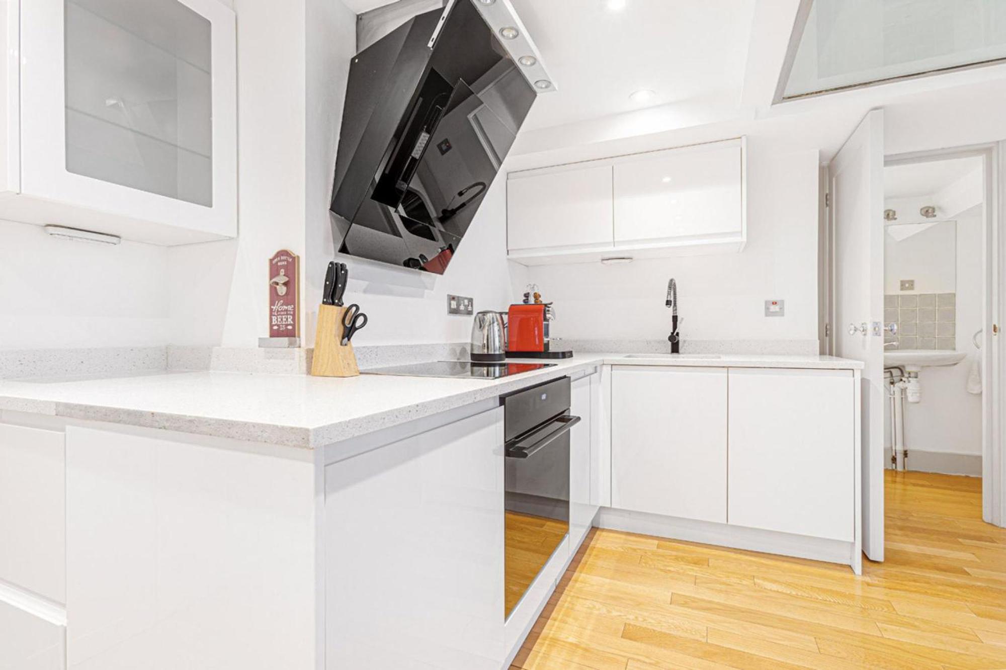 Boltons Court - 1 Bed Appartamento *