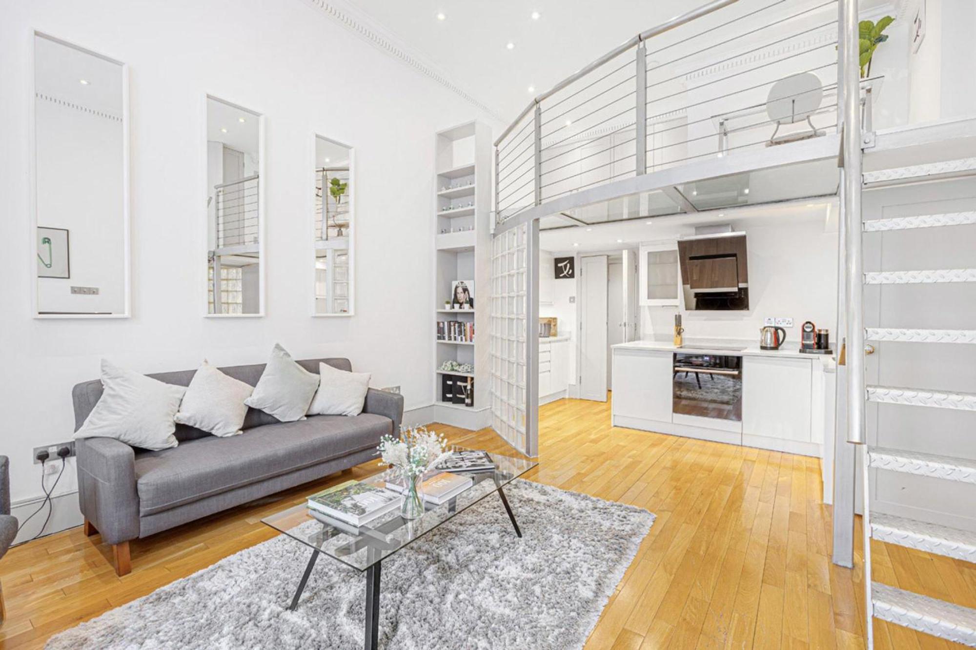 Boltons Court - 1 Bed *